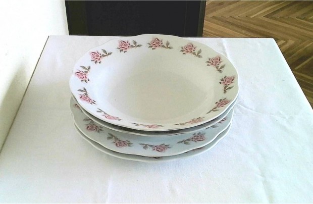 Sz�p, 2 szem�lyes porcel�n t�ny�rk�szlet (2 m�ly, 2 lapos) 24 cm