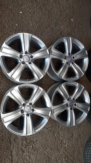 Szép állapotú 18 colos gyári Mercedes 5x112 lyukosztású használt alu