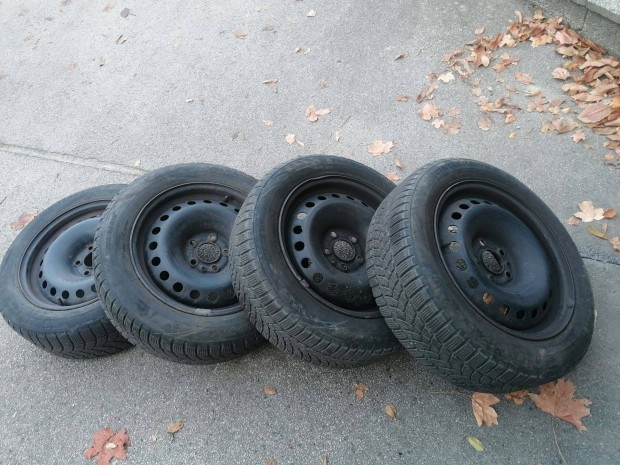 Szép állapotú 5 x110 lemez felni téli gumival