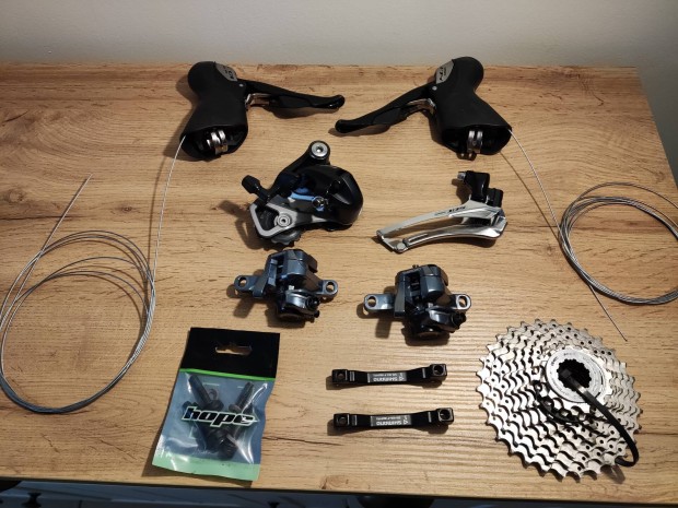 Szp llapot Shimano 105 szett 210 (fknyergek eladva!)