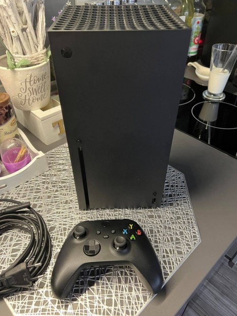 Szp llapot Xbox Series X 1TB+Ajandk akksi a joyba