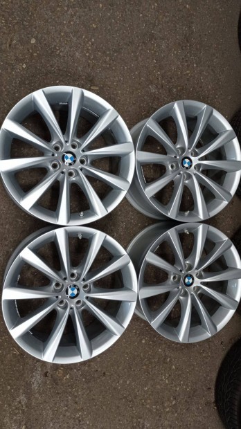 Szép állapotú használt gyári BMW 18 colos 5x112 lyukosztású alu felni