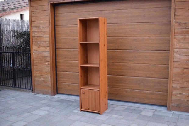 Sz�p �llapot� t�m�r feny� polcos zekr�ny