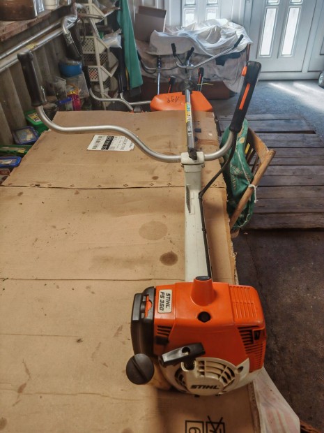 Szép és jó állapotú Stihl FS 350 es Sthil fűkasza + új hám