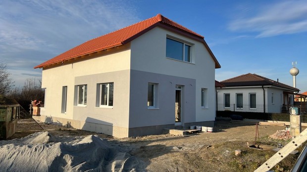Szerkezet építéshez értő szakember