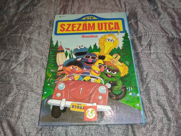 Szezm utca Omnibus knyv