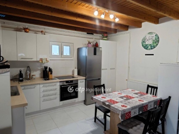 Szigethalomi elad� 60 nm-es h�z