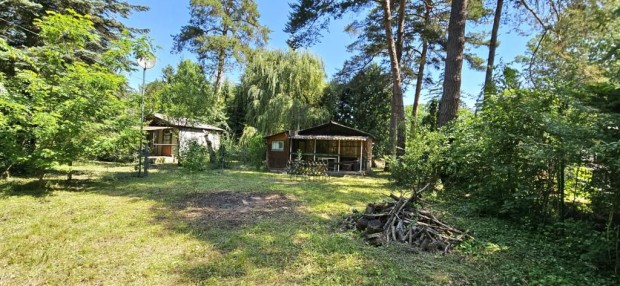 Szigetmonostori 462 nm-es telek elad�