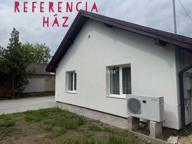 Szigetszentm�rtoni 64 nm-es lak�s elad�