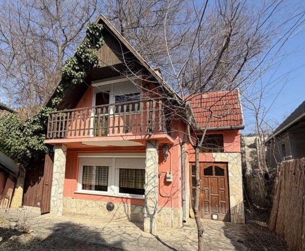 Szigetszentmikl�s, Szedres utca, 57 m2-es, csal�di h�z, 3 szob�s