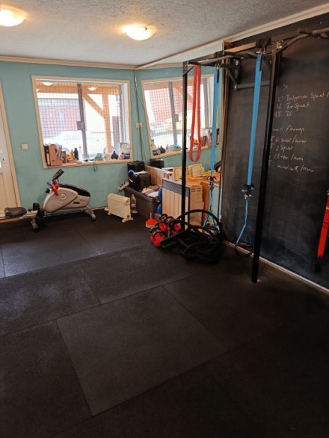 Szigetszentmikl�s, dr Lengyel Lajos utca k�zeli utca, 70 m2-es,