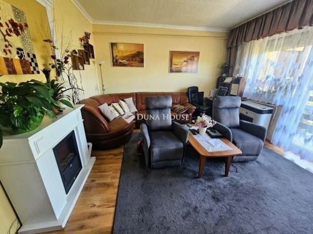 Szigetszentmikl�si 140 nm-es h�z elad�