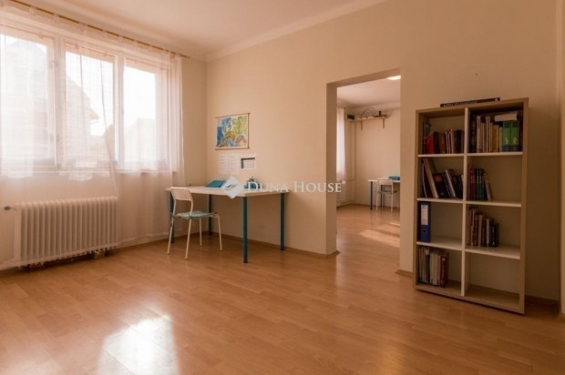 Szigetszentmikl�si elad� 195 nm-es h�z