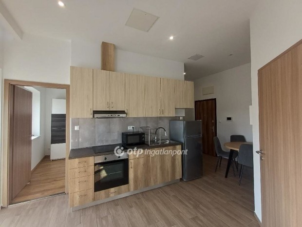 Szigetszentmikl�si elad� 44 nm-es lak�s