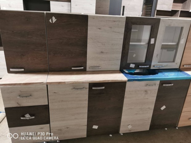 Szilvia sötét sonoma konyhabútor Áruhitelre is eladó