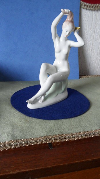Szines Acvinkum karcmentesen női akt porcelán szobor, figura