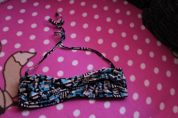 Szines mintas bikini felso, 75 C/D, 42