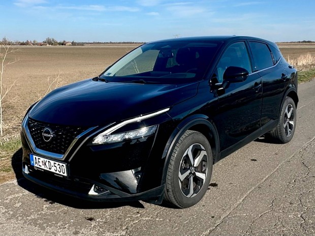 Szinte új Nissan Qashqai 1.3 DIG-T N-Connecta