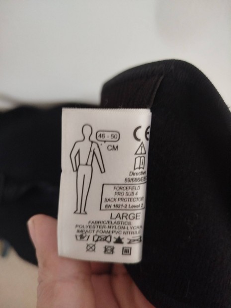 Szinte j forcefield gerincprotektor 