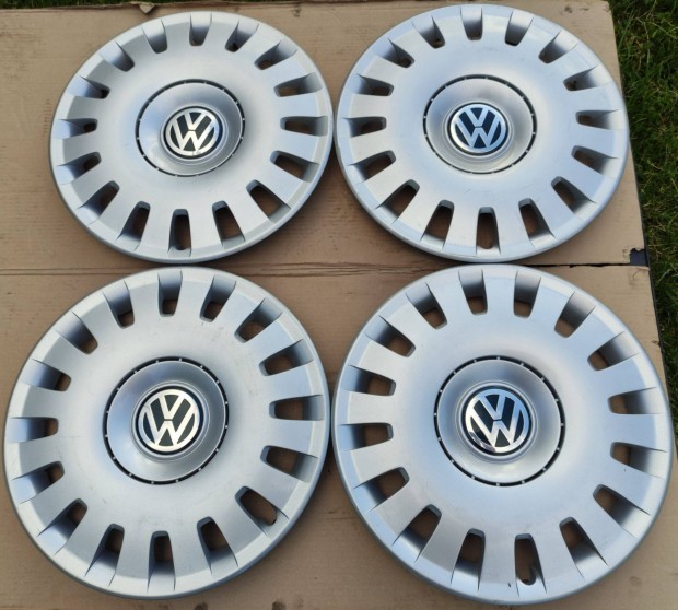Szinte új gyári VW R16 16 " colos hibátlan dísztárcsa olcsón eladó!