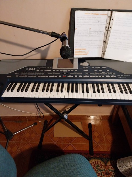 Szintetiztor pa800-as korg elad 