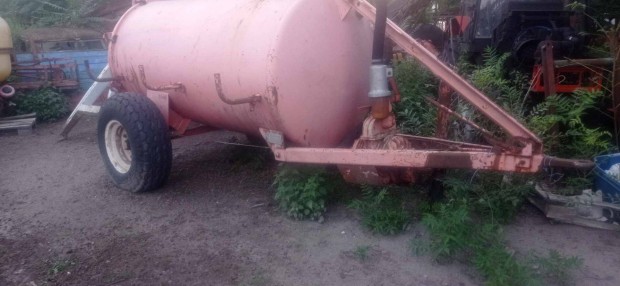 Szippantó, 2200 literes