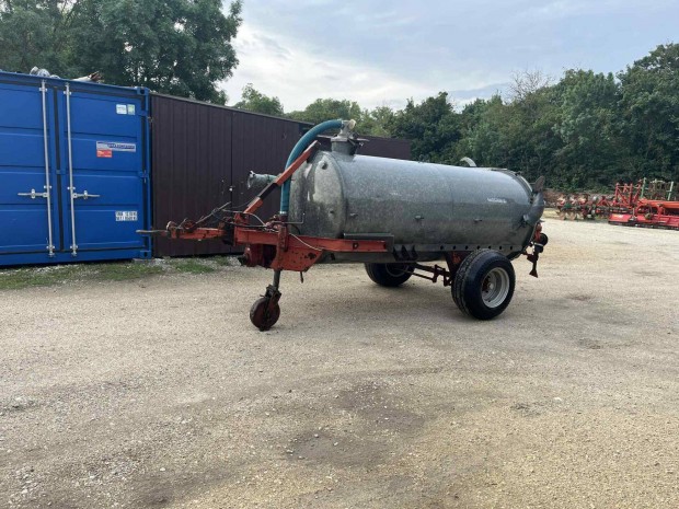 Szippantkocsi 4000L MEC6500 szivatty