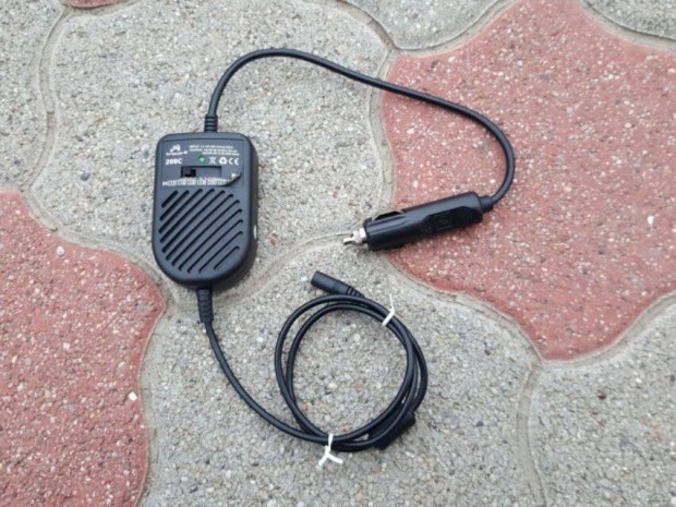 Szivargyjt llthat adapter