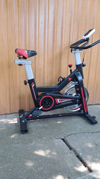 Szobakerékpár szobabicikli Spinning