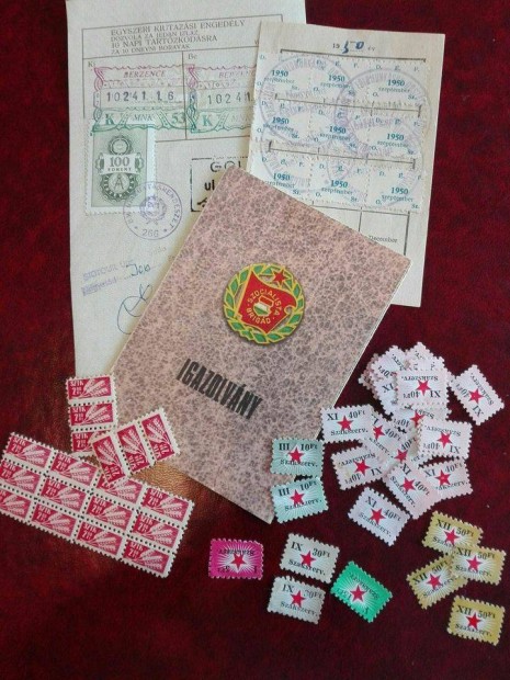 Szocialista brigád igazolvány szakszervezeti bélyegekkel egyben eladó!