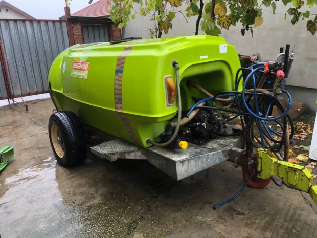 Sz�l�szeti vegyszerez� 2000 l