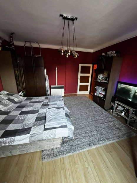 Szolnok Belv�rosi Lak�s Kuri�zum Kakukkt�j�s!!