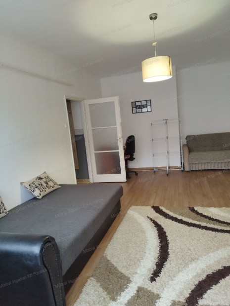 Szolnok , Tallinn v�rosr�szben , fel�j�tott , 50 m2-es lak�s elad�!