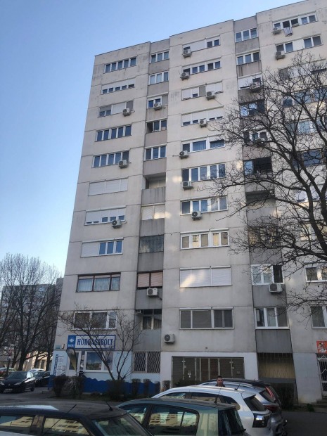 Szolnoki 50 m2-es panellak�s (Ady E. �t)