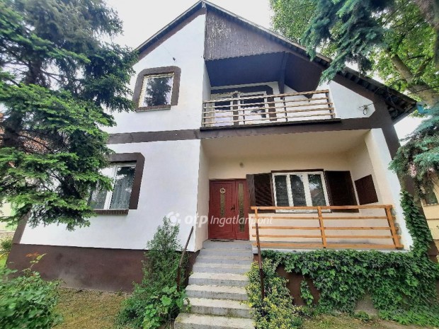 Szolnoki 89 nm-es h�z elad�