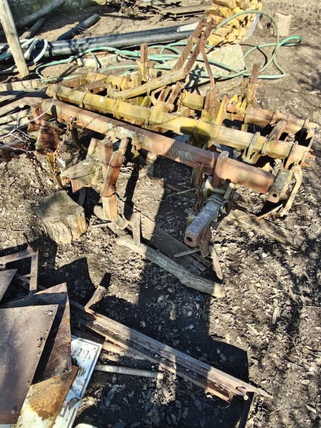 Sz�l� m�vel� kultiv�tor