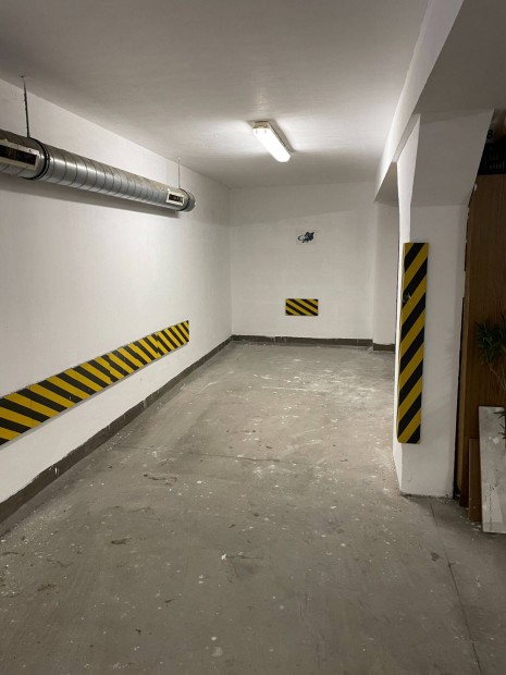 Szombathely, T�th �rp�d utc�ban m�lygar�zs kiad�