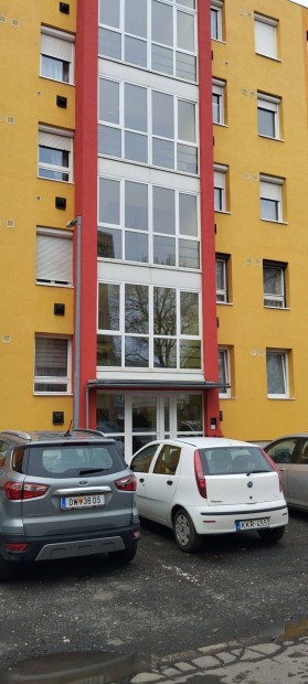 Szombathelyen 19m2-s t�rol� elad�!