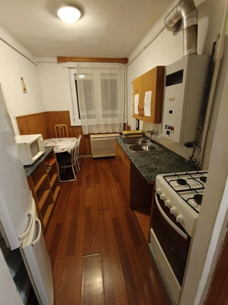 Szombathelyen 2 szob�s lak�s elad� mag�nszem�lyt�l