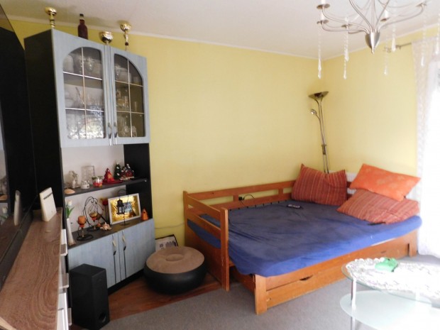 Szombathelyen a parkerd�ben lakhat� 3 szob�s h�z elad�