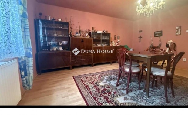 Szombathelyi 180 nm-es h�z elad� #5108473