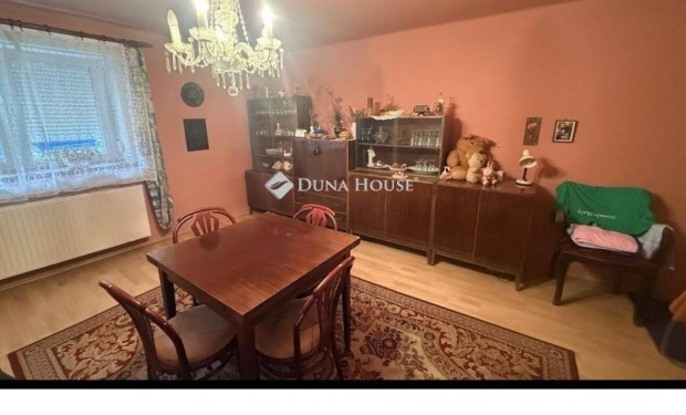 Szombathelyi 180 nm-es h�z elad� #5110066