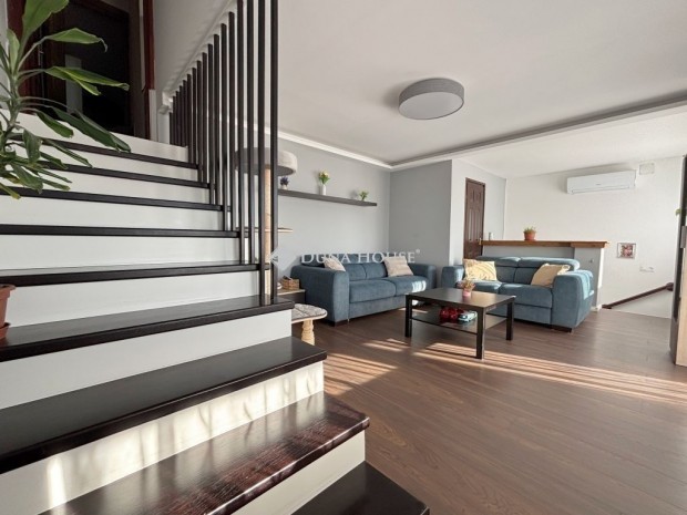 Szombathelyi 89 nm-es lak�s elad�