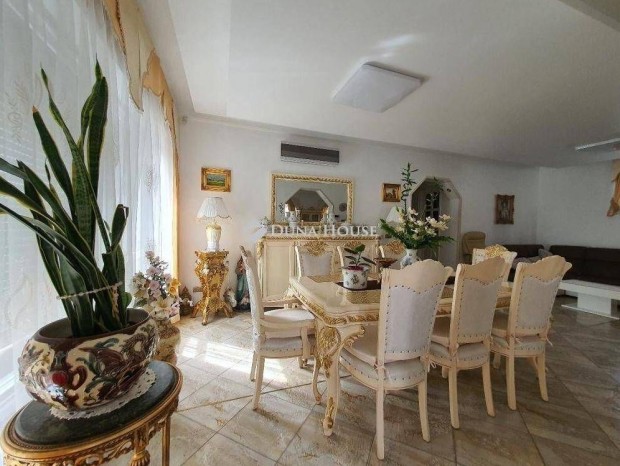 Szombathelyi elad� 223 nm-es h�z #5110033