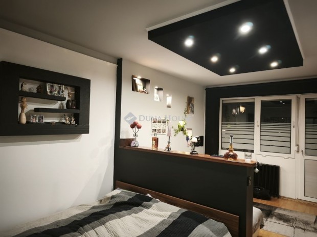 Szombathelyi elad� 64 nm-es lak�s