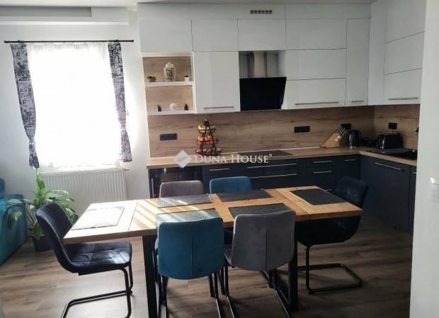 Szombathelyi elad� 68 nm-es lak�s #5170105