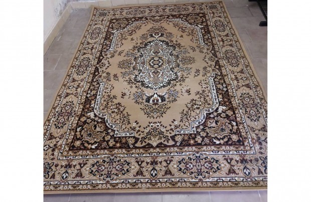 Sznyeg 190x280 cm 20.000.-ft