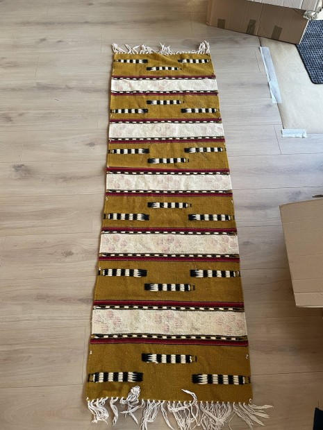 Sz�nyeg 200x60 cm