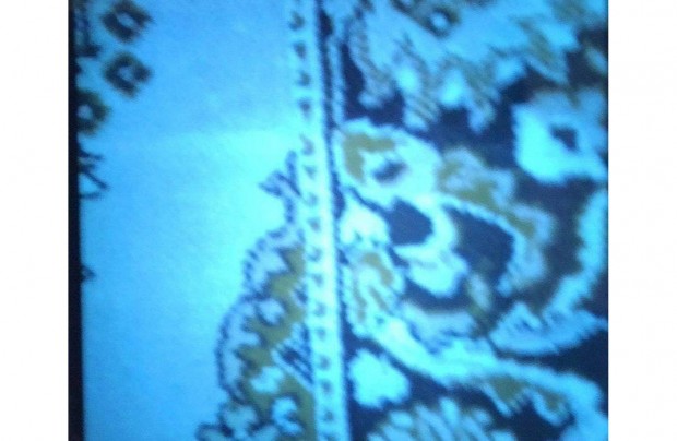 Sz�nyeg - kicsi m�ret� - elad�