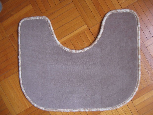 Sz�nyeg, toalettsz�nyeg